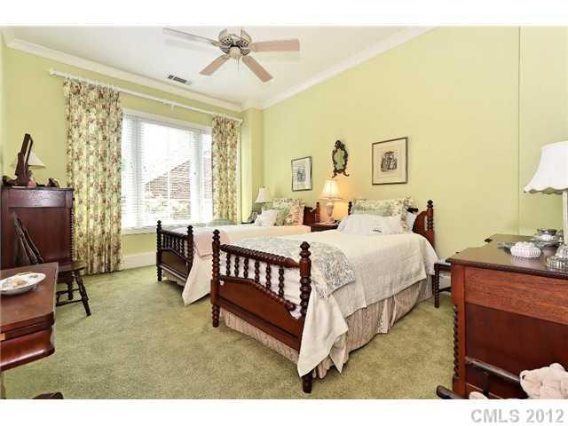 2223 Croydon Road, Unit 202 Charlotte, NC 28207 - Photo 9 of 16 Gallery Image 9