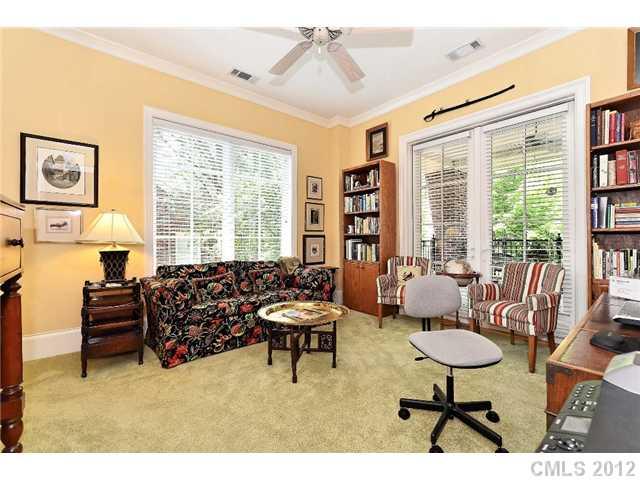 2223 Croydon Road, Unit 202 Charlotte, NC 28207 - Photo 10 of 16 Gallery Image 10