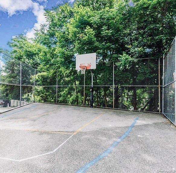 1 Balint Drive, Unit 366 Yonkers, NY 10710 - Photo 29 of 31 a view of a house with a street