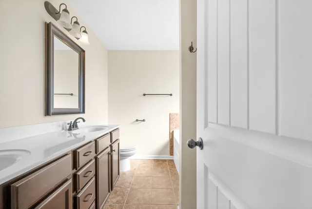 $2,100 | 3771 Windmill Drive, Clarksville, TN 37040