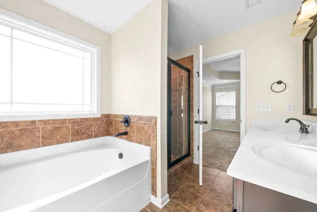 $2,100 | 3771 Windmill Drive, Clarksville, TN 37040