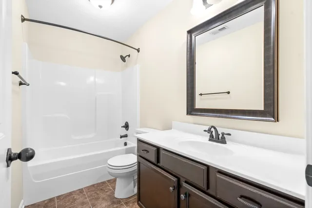 $2,100 | 3771 Windmill Drive, Clarksville, TN 37040