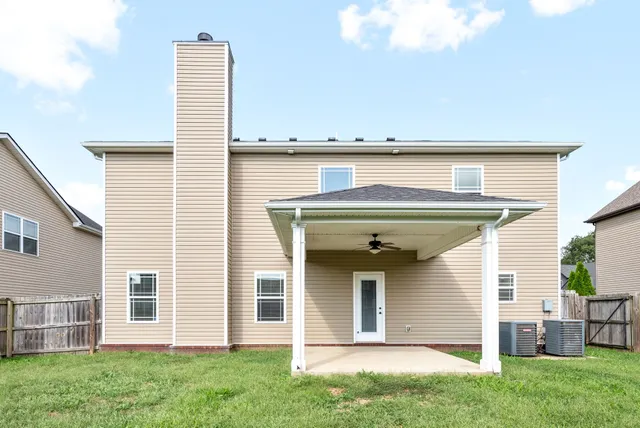 $2,100 | 3771 Windmill Drive, Clarksville, TN 37040