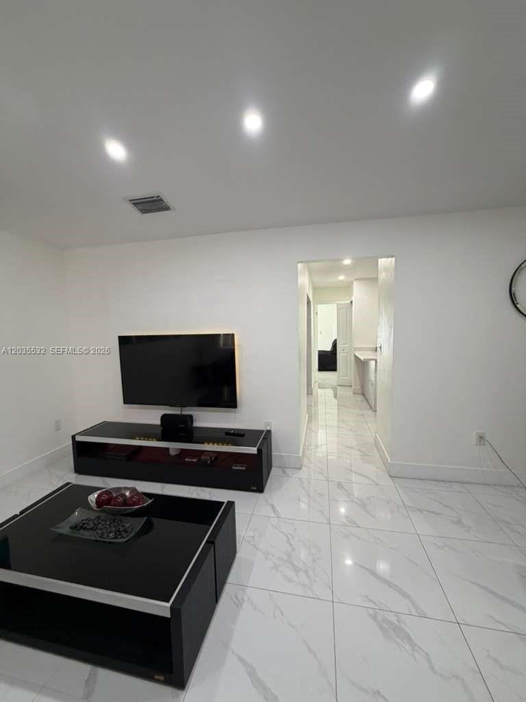 8246 Southwest 147th Court Miami, FL 33193 - Photo 4 of 26