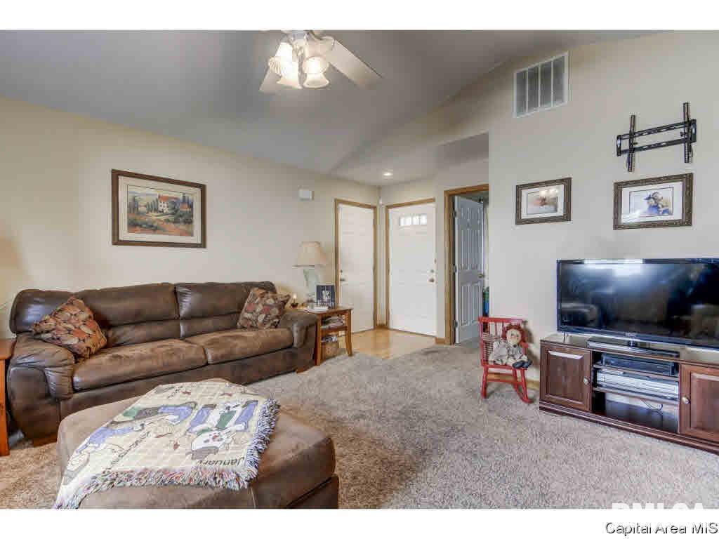 214 Eagle Ridge Drive Chatham, IL 62629 - Photo 2 of 15 Gallery Image 2
