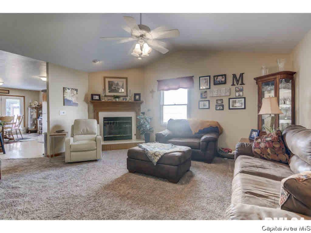 214 Eagle Ridge Drive Chatham, IL 62629 - Photo 4 of 15 Gallery Image 4