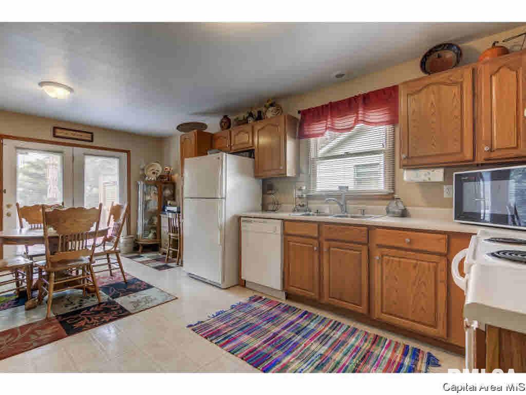 214 Eagle Ridge Drive Chatham, IL 62629 - Photo 6 of 15 Gallery Image 6