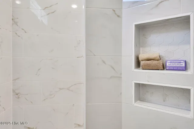 $989,000 | 3791 Bay Colony Road Northeast, Leland, NC 28451