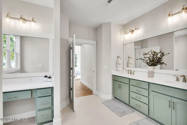 $989,000 | 3791 Bay Colony Road Northeast, Leland, NC 28451