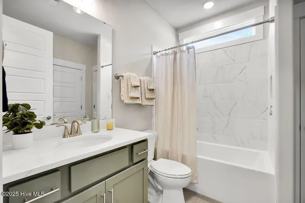 $989,000 | 3791 Bay Colony Road Northeast, Leland, NC 28451