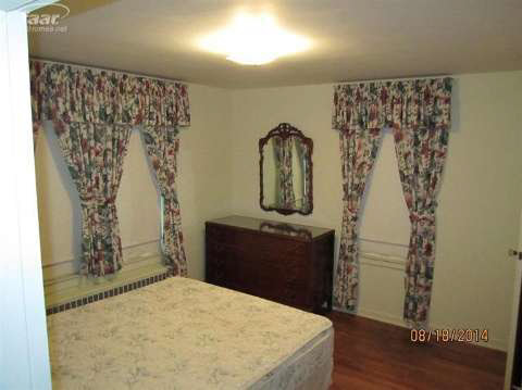 8333 Coldwater Road Flushing, MI 48433 - Photo 12 of 16 20418689-11.JPG