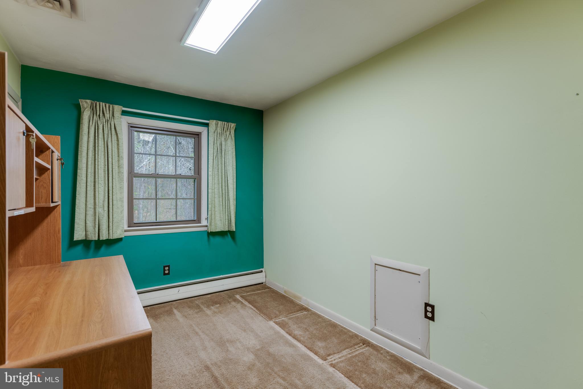 18310 Candice Drive Triangle, VA 22172 - Photo 17 of 57