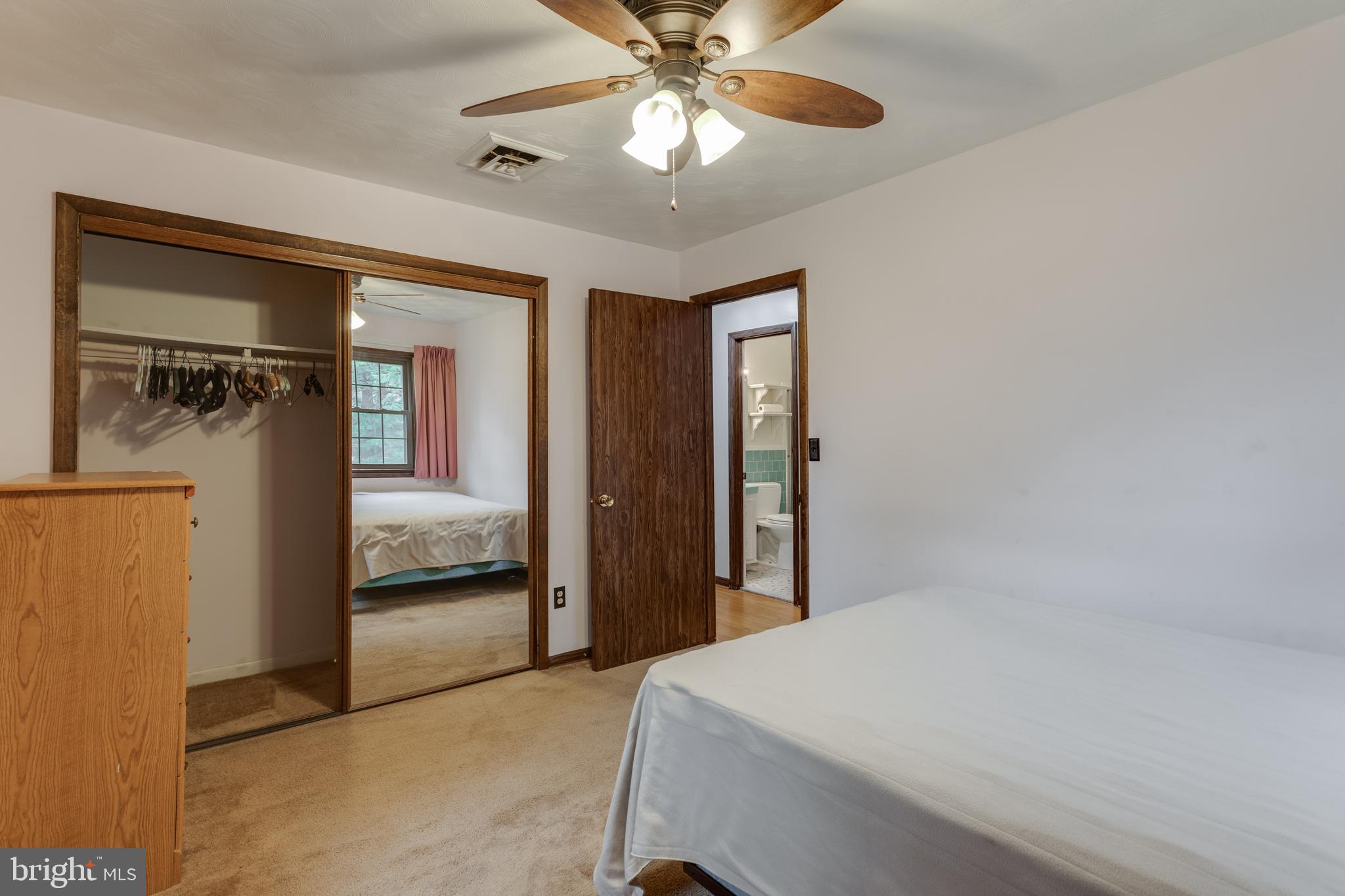 18310 Candice Drive Triangle, VA 22172 - Photo 23 of 57