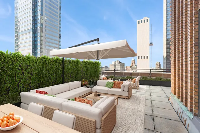 a view of outdoor space yard and patio