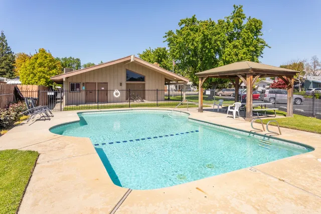 $199,500 | 8701 Highway 41, Unit 41, Fresno, CA 93720