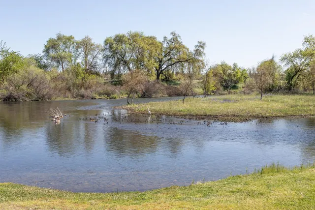 $199,500 | 8701 Highway 41, Unit 41, Fresno, CA 93720