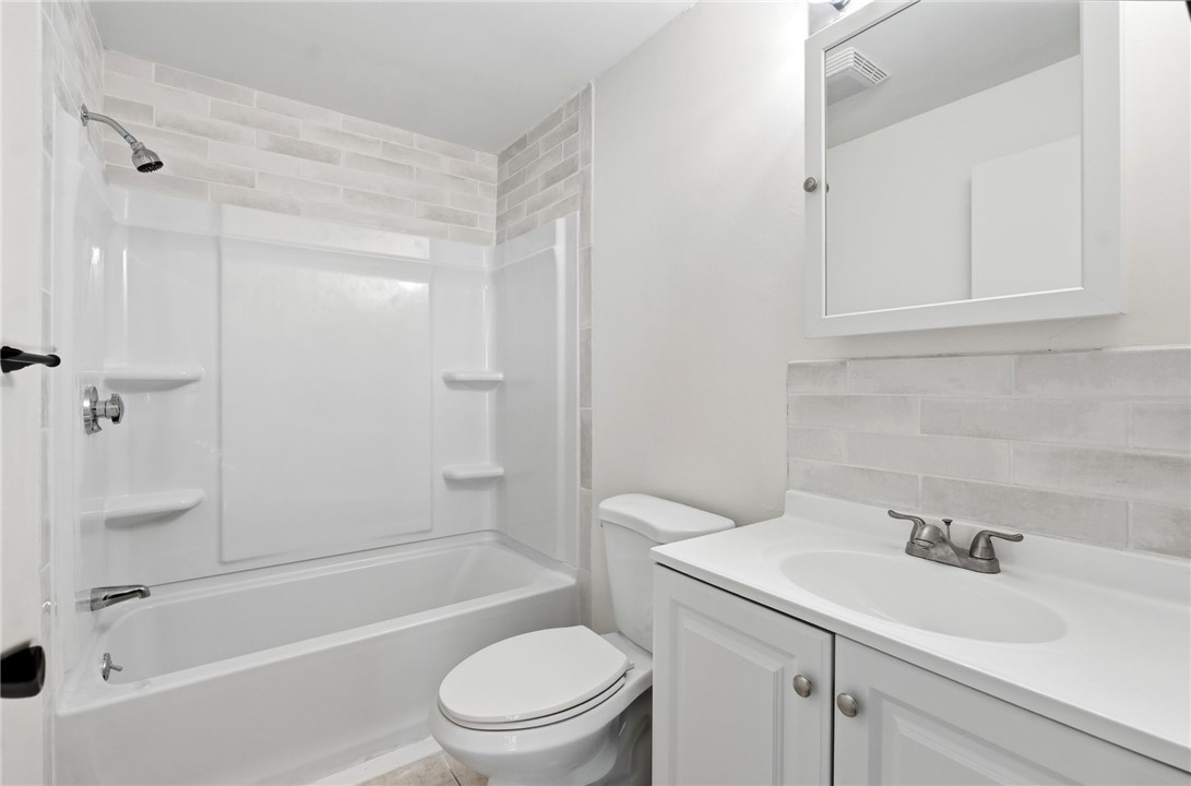 10 Henry Street Providence, RI 02909 - Photo 21 of 25