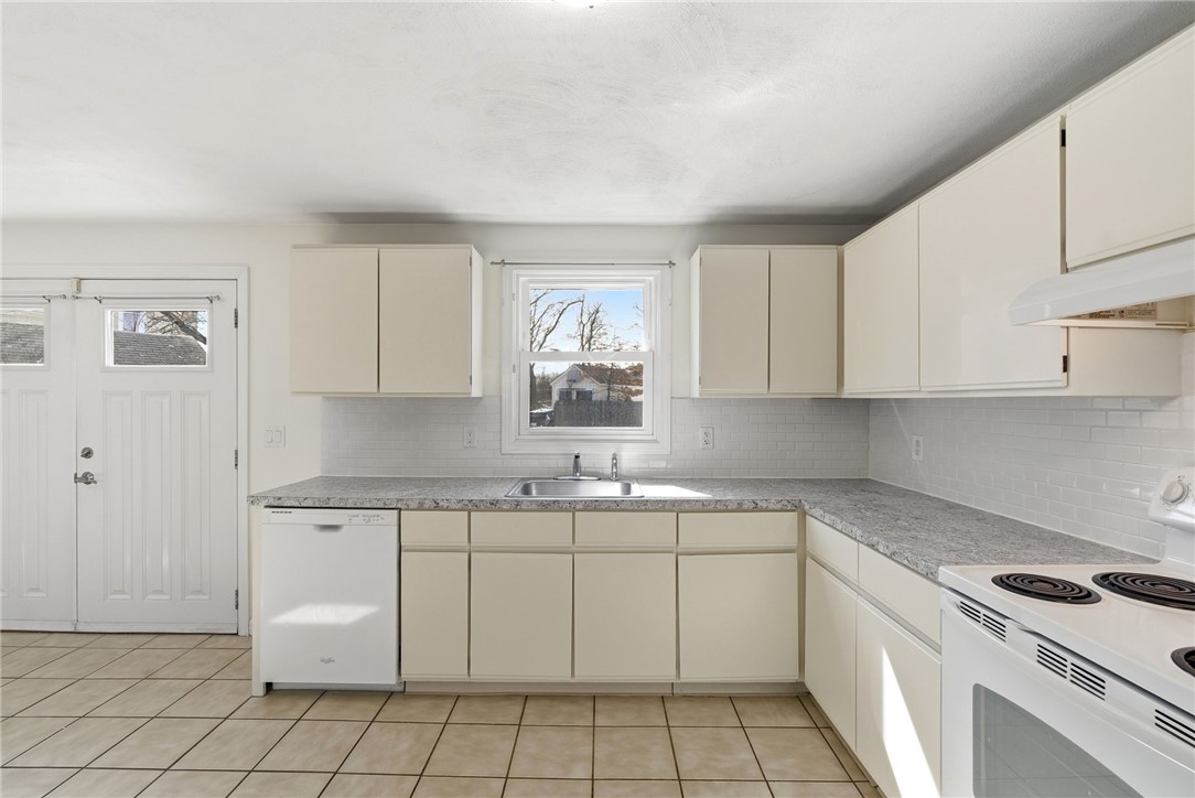 10 Henry Street Providence, RI 02909 - Photo 9 of 25