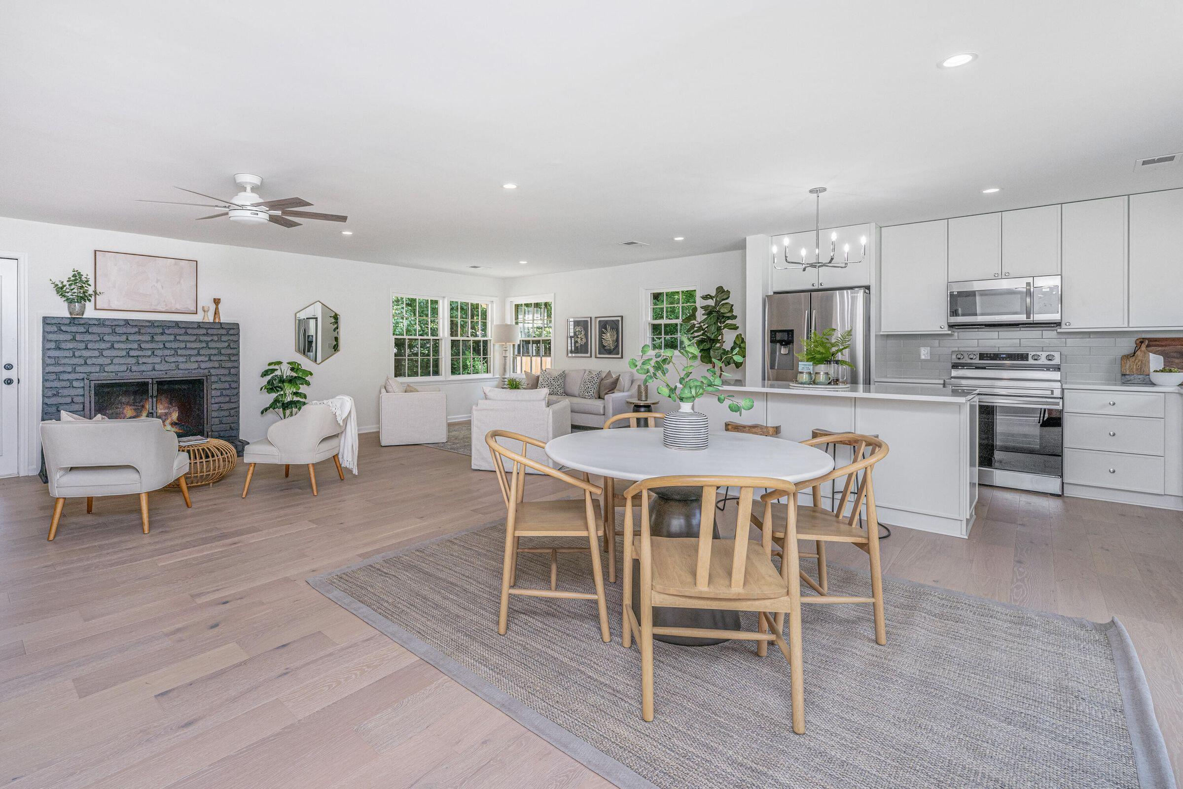 738 Olney Road Charleston, SC 29414 - Photo 1 of 38 738 Olney Road Family Room 1