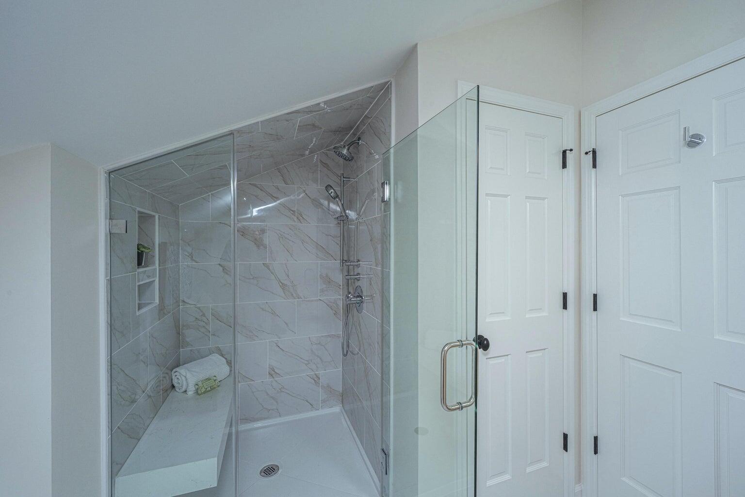 738 Olney Road Charleston, SC 29414 - Photo 20 of 38 738 Olney Primary BA shower