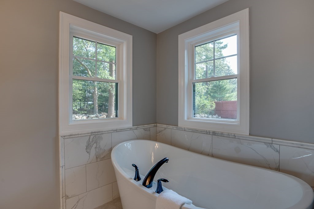 6 Red Hill Road North Reading, MA 01864 - Photo 21 of 38