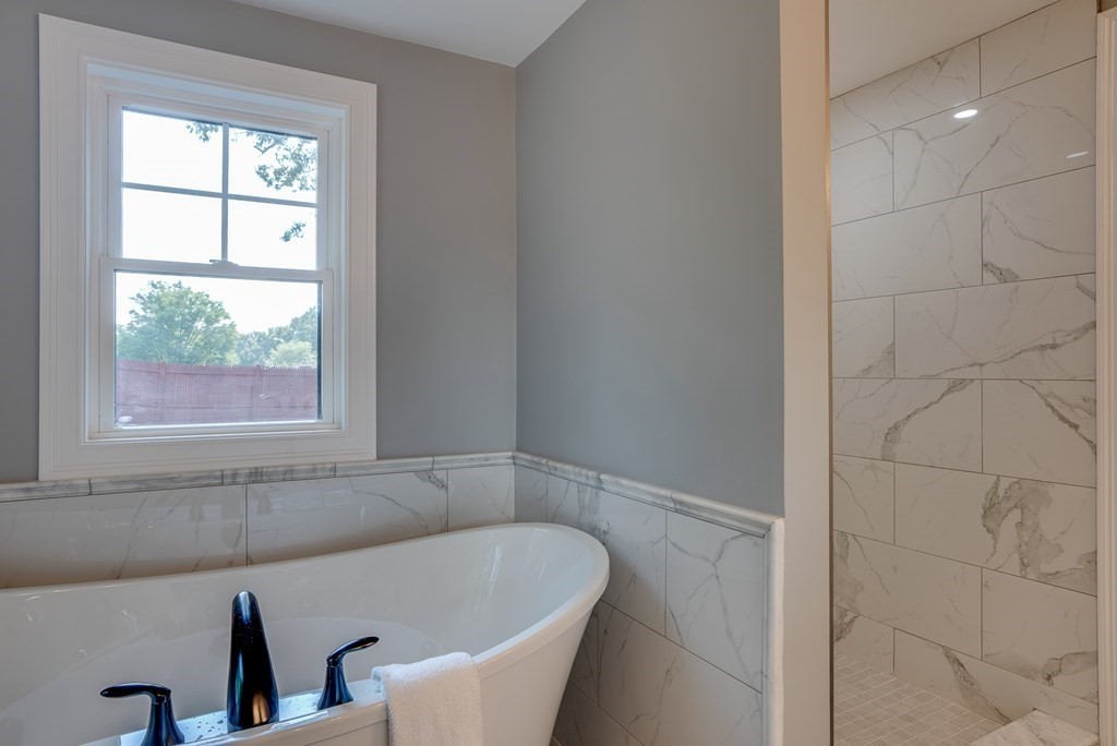 6 Red Hill Road North Reading, MA 01864 - Photo 23 of 38