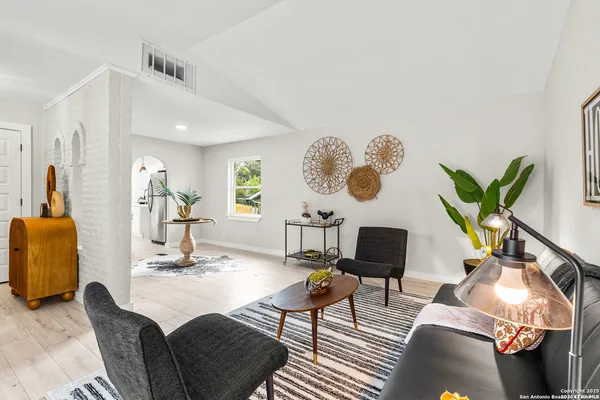 $3,500 | 10322 Tioga Drive, San Antonio, TX 78230