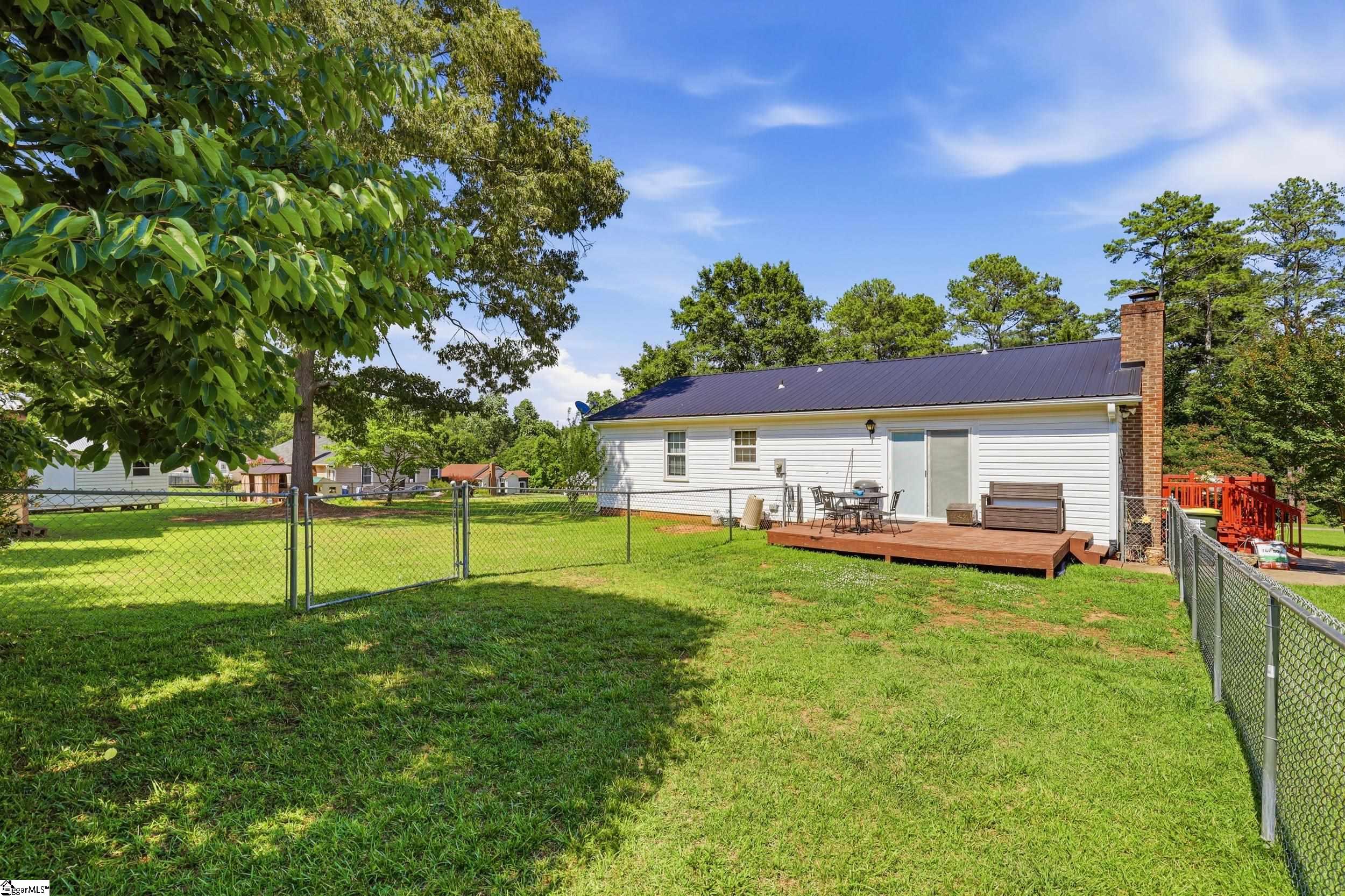 100 Elm Court Easley, SC 29642 - Photo 26 of 35