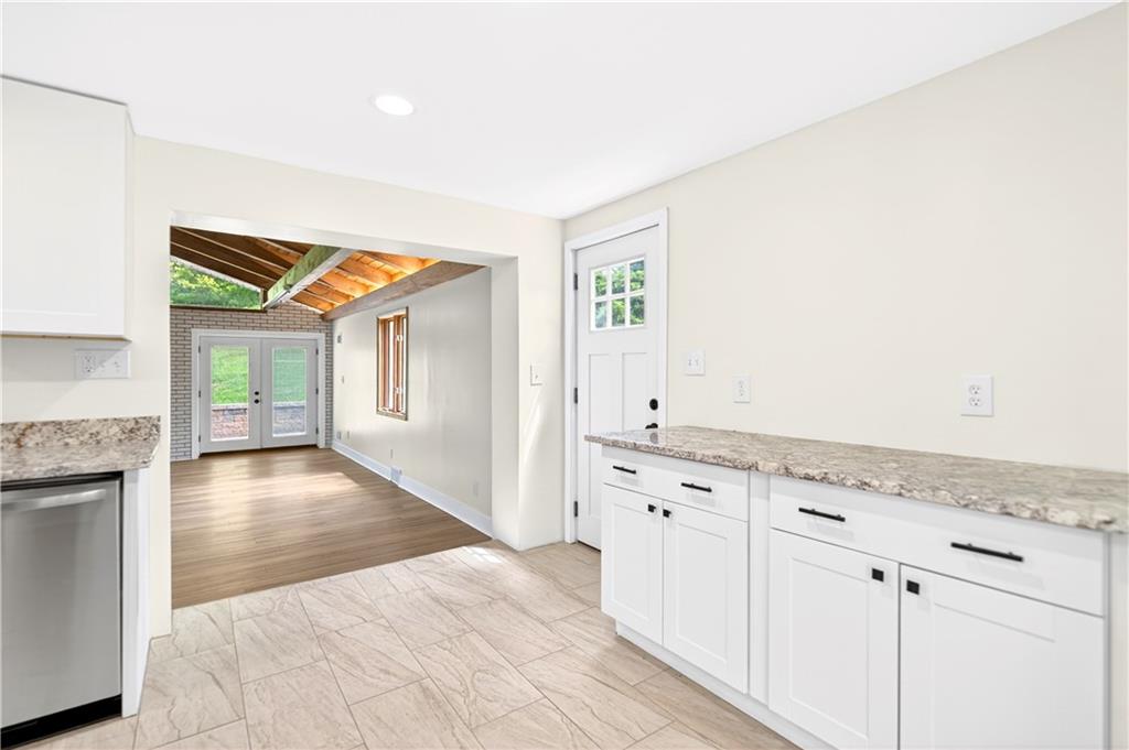 3175 Harts Run Road Glenshaw, PA 15116 - Photo 9 of 35