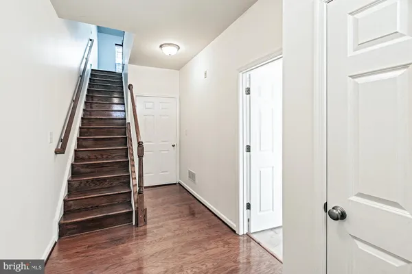 $2,800 | 1233 Parish Avenue, Claymont, DE 19703