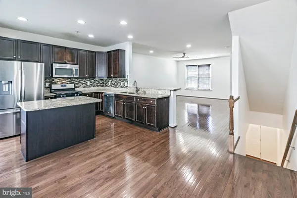 $2,800 | 1233 Parish Avenue, Claymont, DE 19703