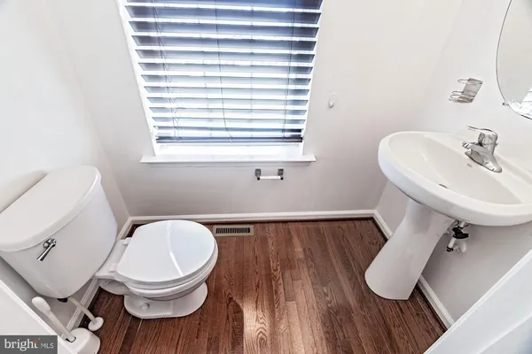 $2,800 | 1233 Parish Avenue, Claymont, DE 19703