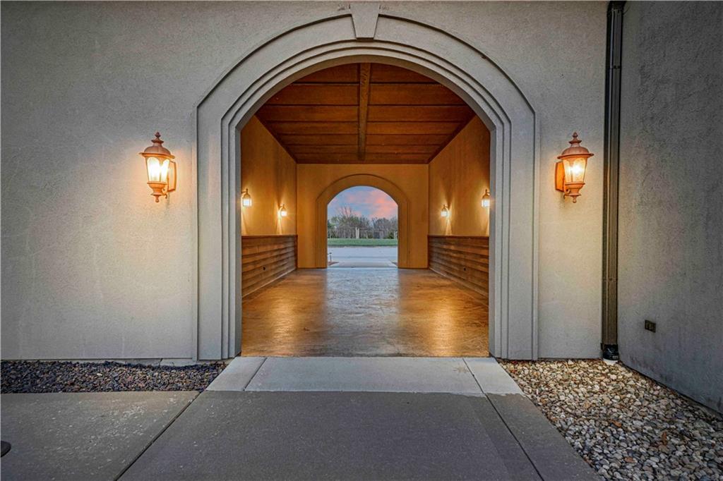 24607 Northeast Colbern Road Lee's Summit, MO 64086 - Photo 2 of 50