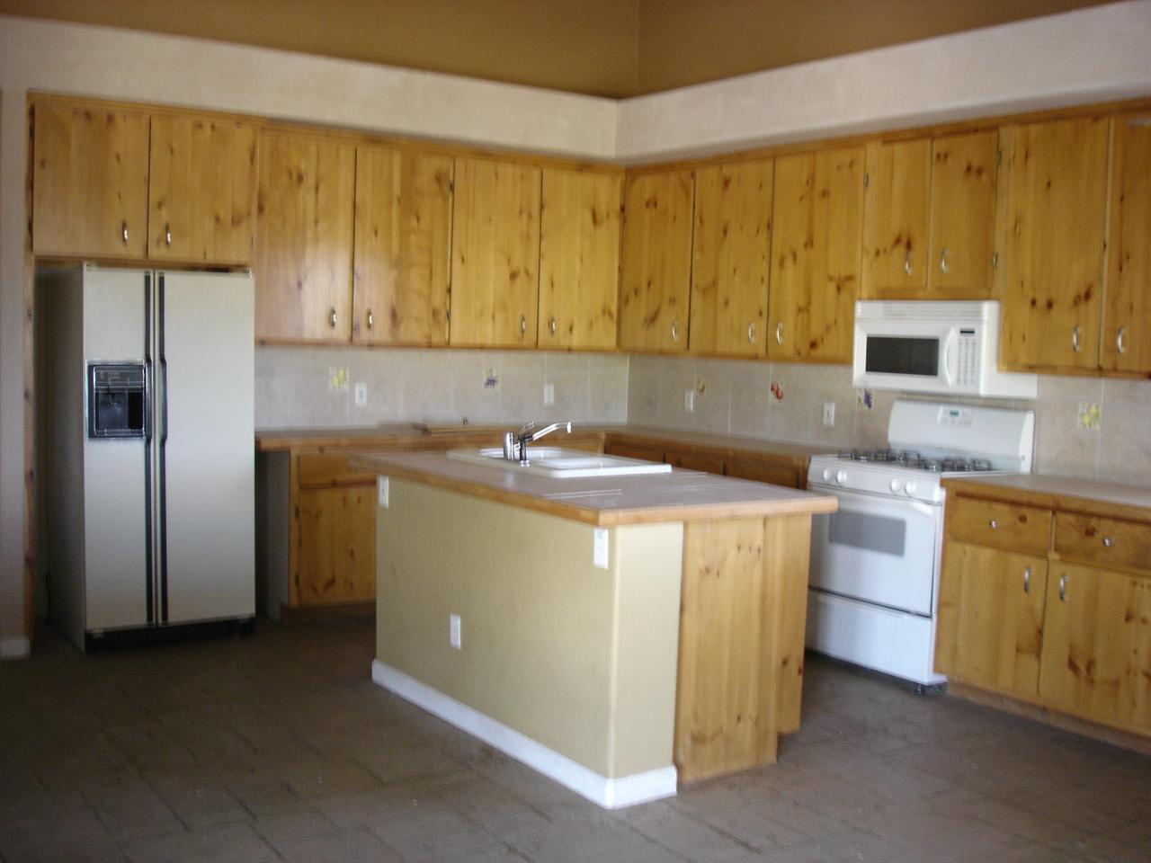 1744 West Parsons Road Phoenix, AZ 85085 - Photo 15 of 15 Kitchen