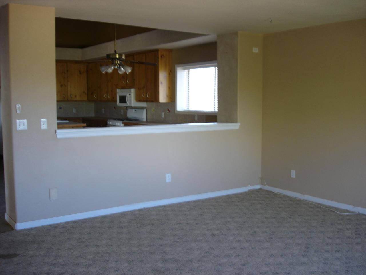 1744 West Parsons Road Phoenix, AZ 85085 - Photo 10 of 15 Dining Area