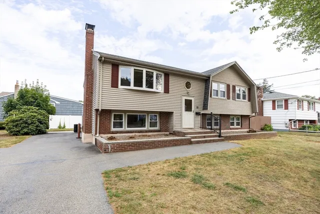 $697,000 | 72 Rogers Drive, Stoughton, MA 02072