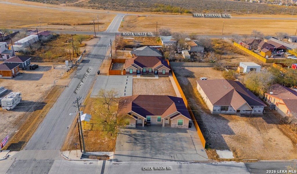 47 Wagon Wheel Road Eagle Pass, TX 78852 - Photo 4 of 36