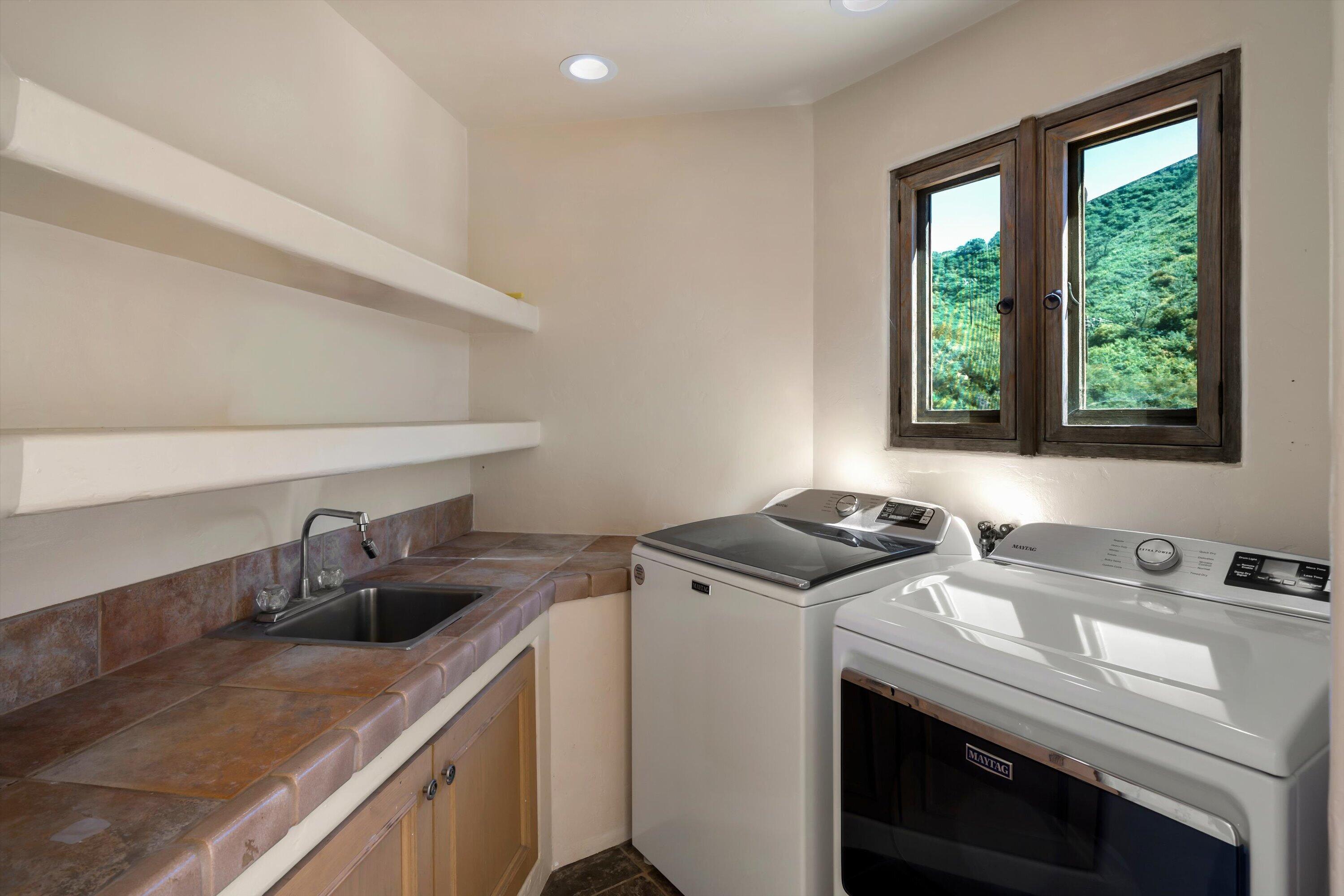 1090 Toro Canyon Road Santa Barbara, CA 93108 - Photo 44 of 59 Laundry