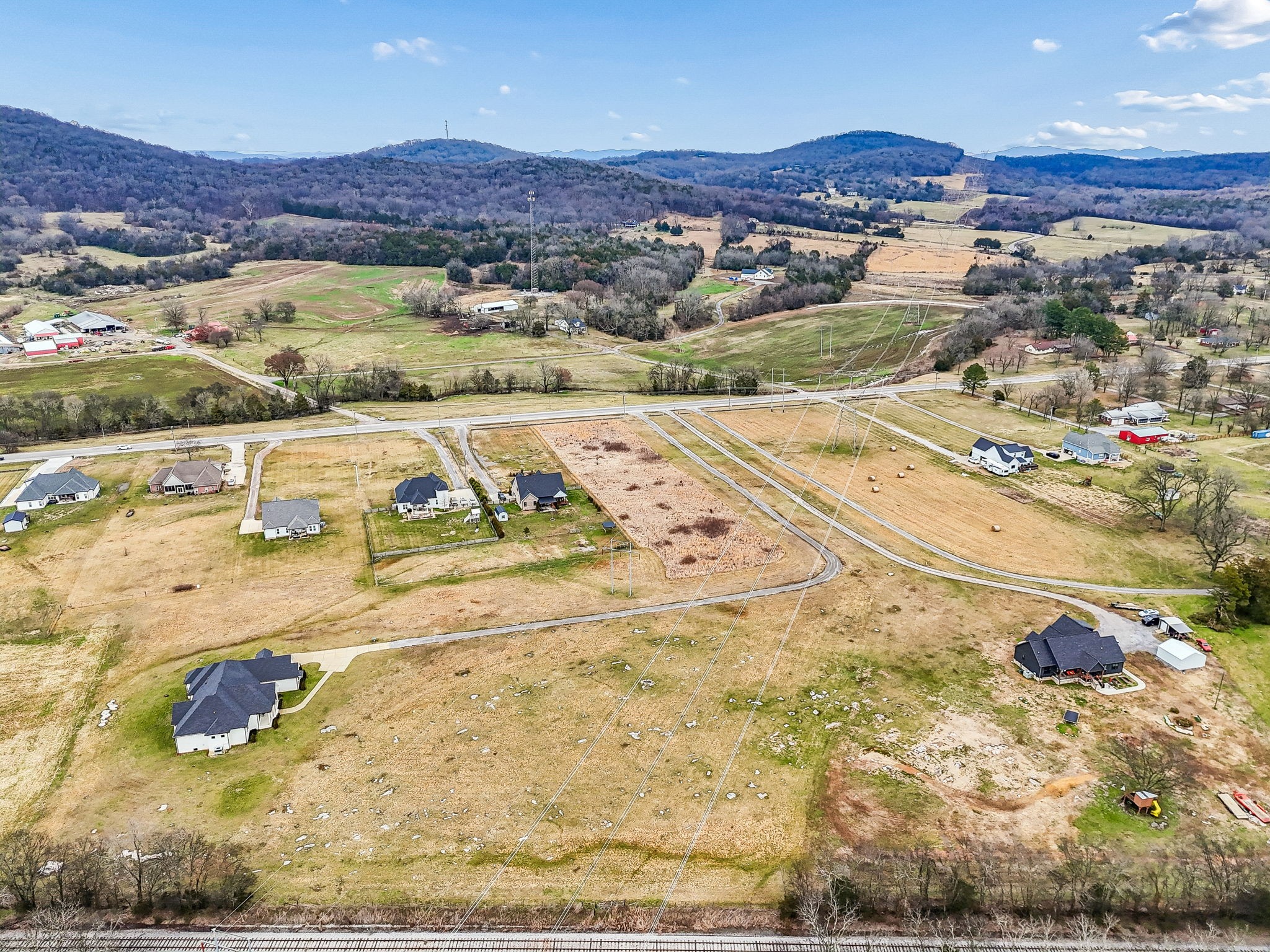 5 Sparta Pike Watertown, TN 37184 - Photo 9 of 17 a view of a city