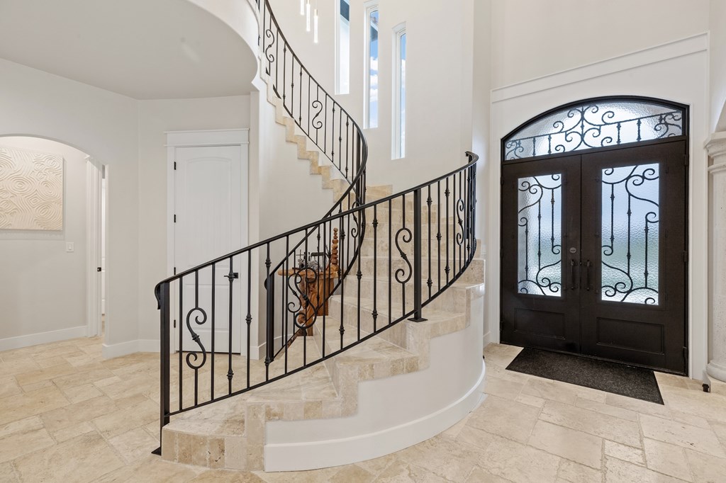 661 Emerald Loop Fredericksburg, TX 78624 - Photo 6 of 73 Front Entry