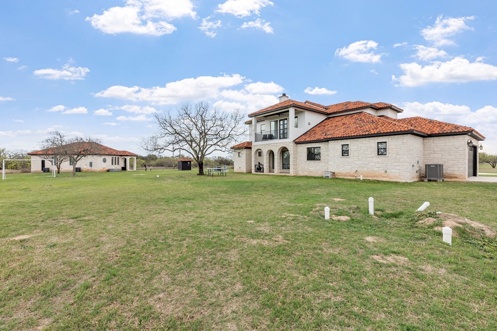 661 Emerald Loop Fredericksburg, TX 78624 - Photo 66 of 73 Back view