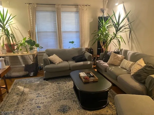 $2,500 | 39 Pine Street, Morristown, NJ 07960