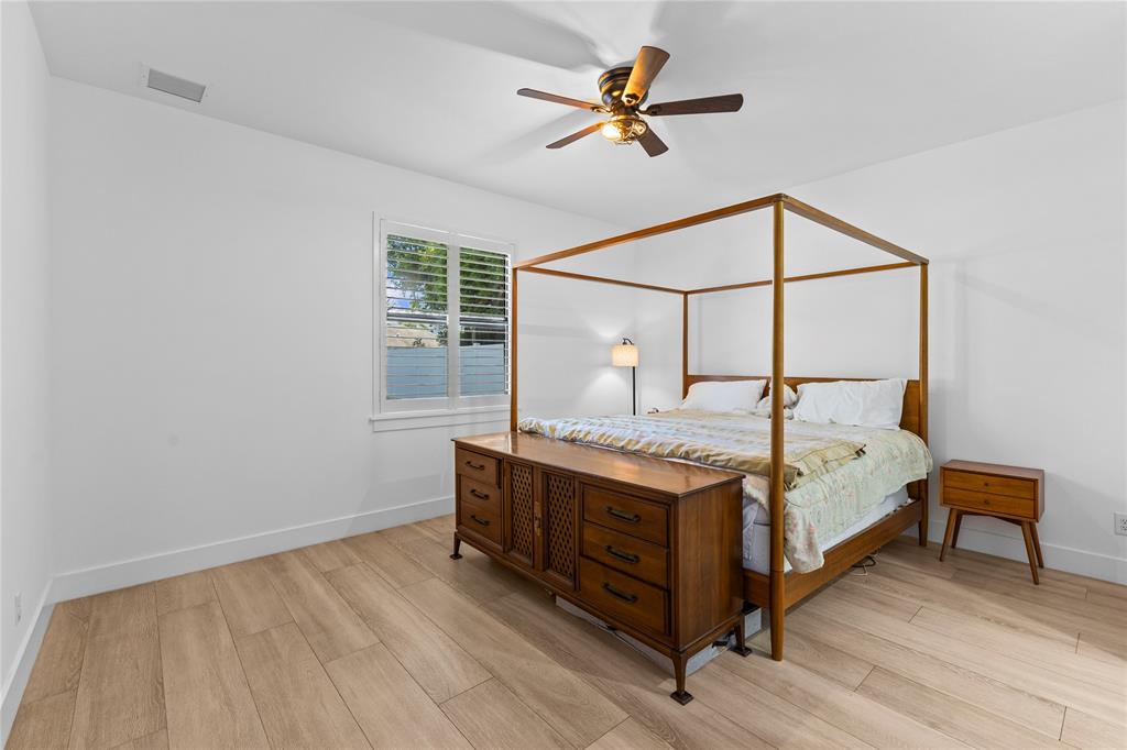 6810 Church Street Jupiter, FL 33458 - Photo 15 of 39 a very nice looking room with a large window