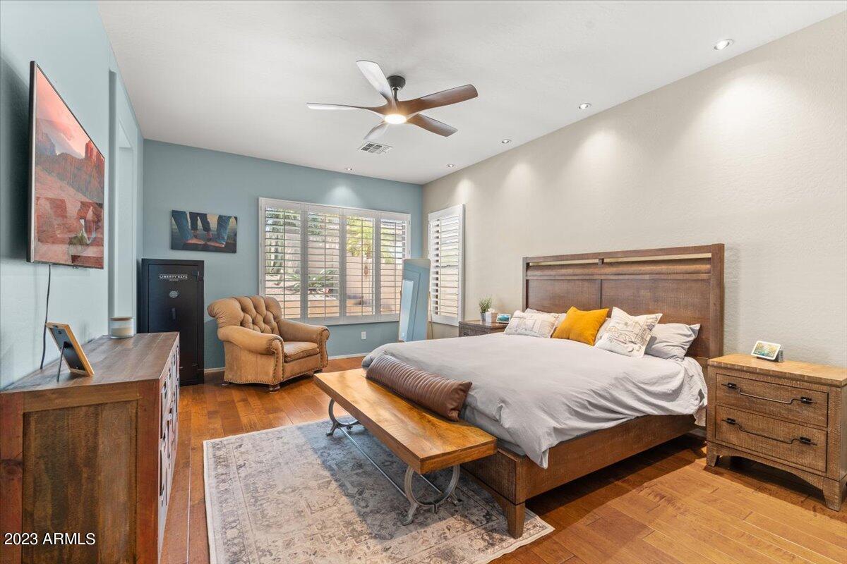 3424 West Montello Road Phoenix, AZ 85086 - Photo 13 of 39 Primary Bedroom