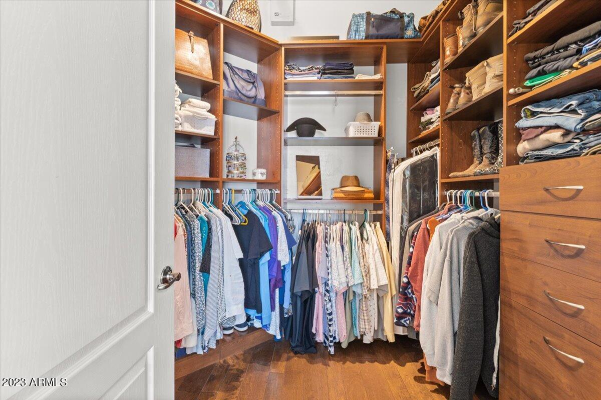 3424 West Montello Road Phoenix, AZ 85086 - Photo 17 of 39 Walk in Closet