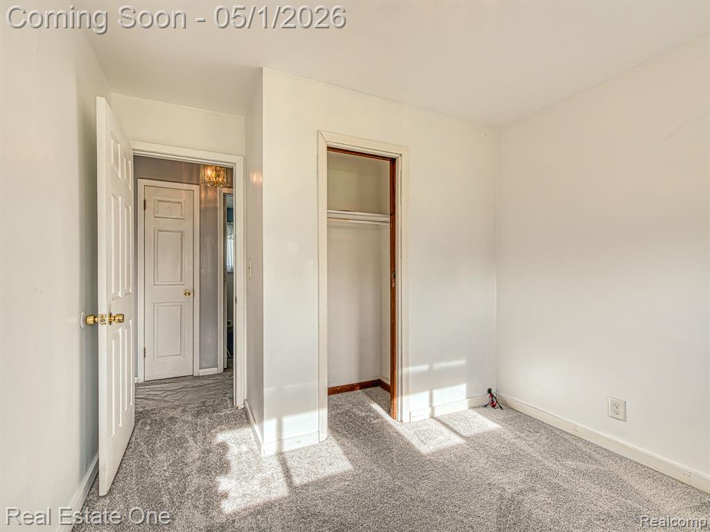 18338 Olmstead Riverview, MI 48193 - Photo 15 of 28