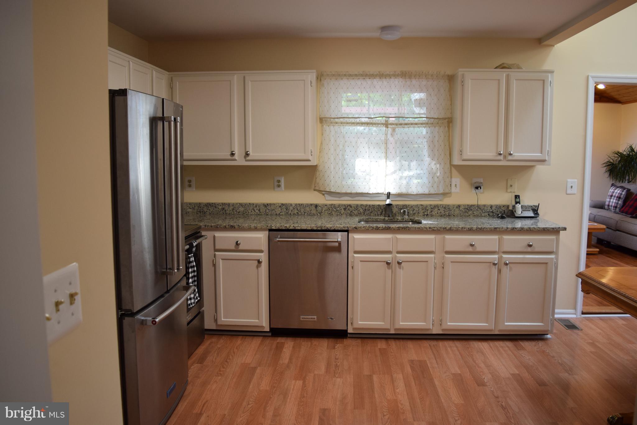 17301 Buehler Road Olney, MD 20832 - Photo 8 of 27 Kitchen