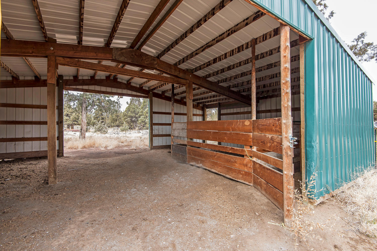 23040 Alfalfa Market Road Bend, OR 97701 - Photo 21 of 23 18