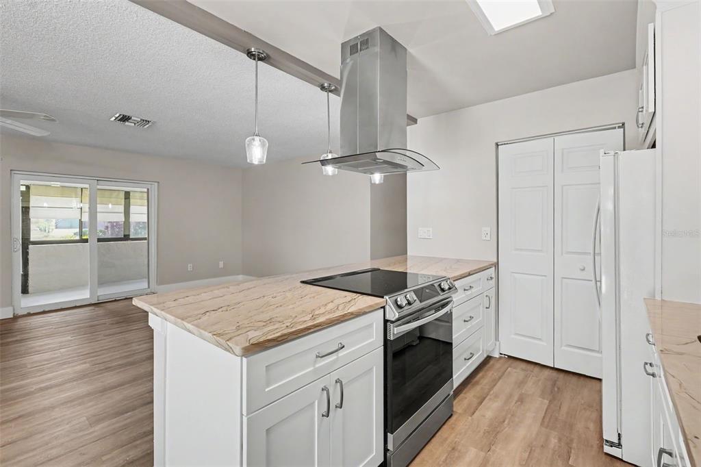 1502 16th Circle Southeast, Unit 28 Largo, FL 33771 - Photo 11 of 48
