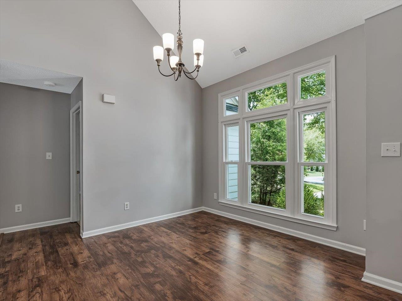 5705 Earlham Court Raleigh, NC 27613 - Photo 9 of 62 Photo 9